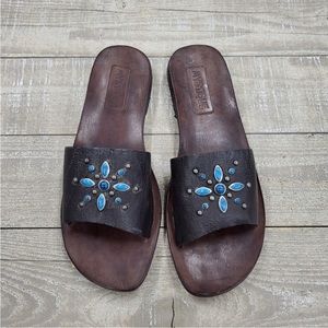 NWT Mystique Boutique Brown Studded Leather Sandals MSRP$125 Size 8